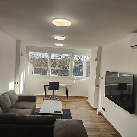 Apartment Lovely Flat Fira